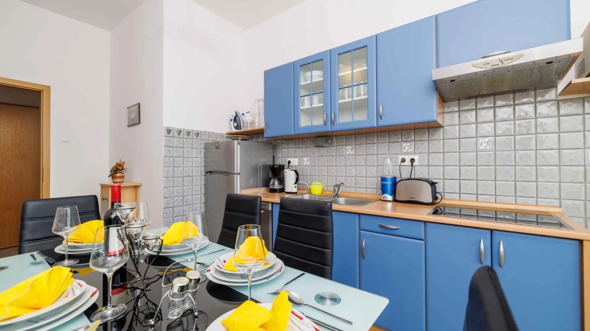 Apartment In Crikvenica 51945