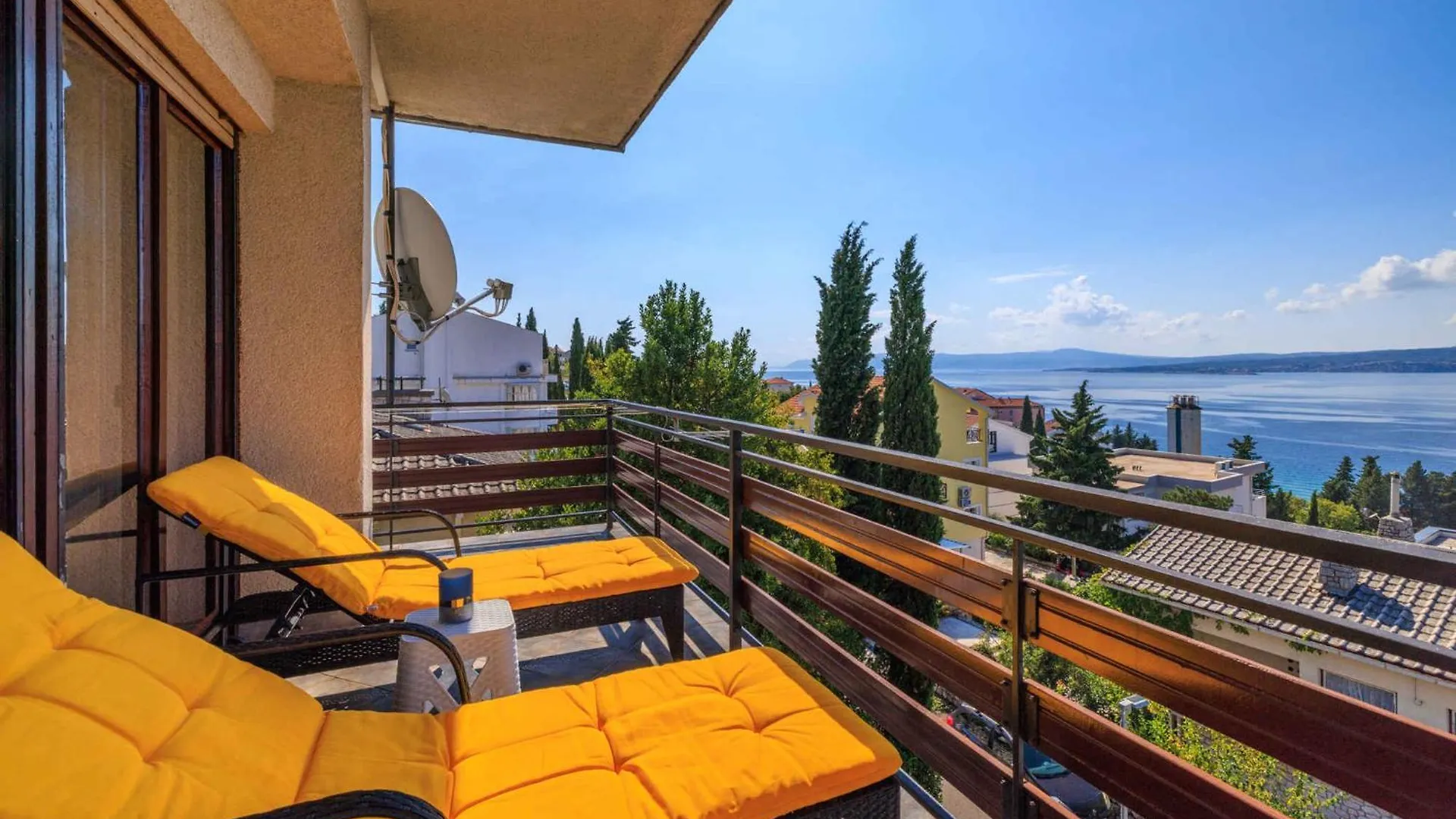 Apartment In Crikvenica 51945
