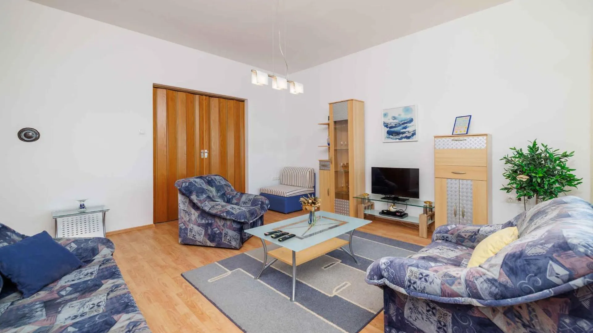 Apartment In Crikvenica 51945
